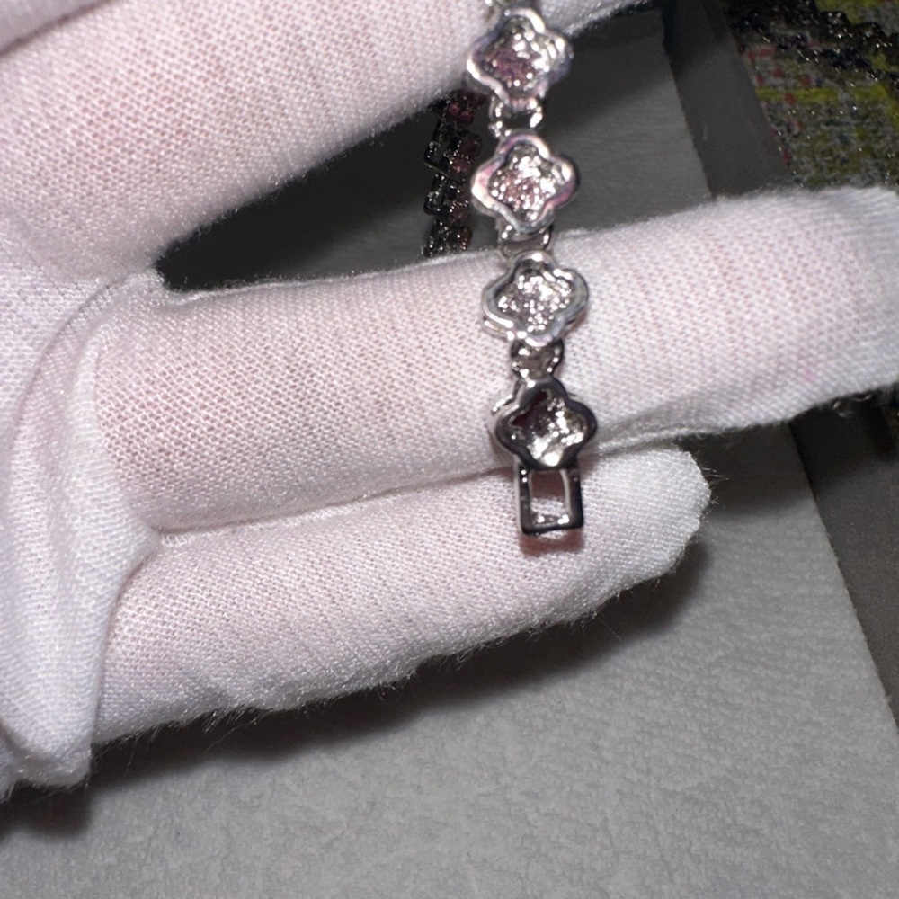 Elegant white Moissanite Diamond sliver plated 925 brecelet